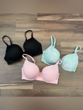 PINK Victoria's Secret Wear Everywhere Push-Up Bra Bundle Pink/Black/Mint 34DD
